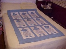 VINTAGE HAND MADE QUILT, WHITE AND BLUE APPLIQUED SUNBONNET GIRLS