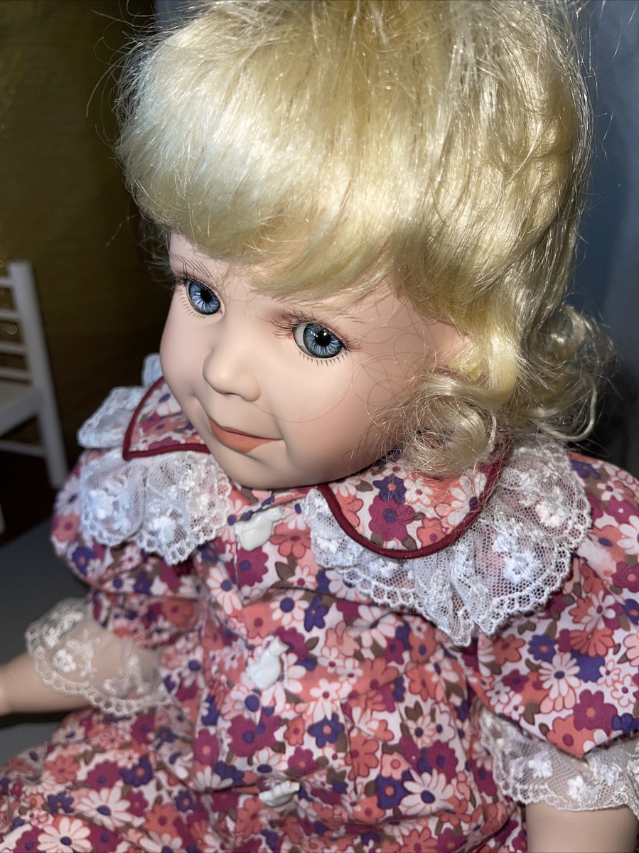 人形　青いベルベットの少女 Amazon | 怪物少女 ペリカン Pelecanus 1/7スケール PVC製 塗装