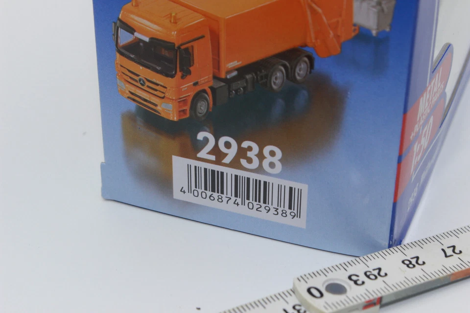 Siku 2938 Garbage Truck 1:50 Green New in Original Packaging - Image 2 of 4