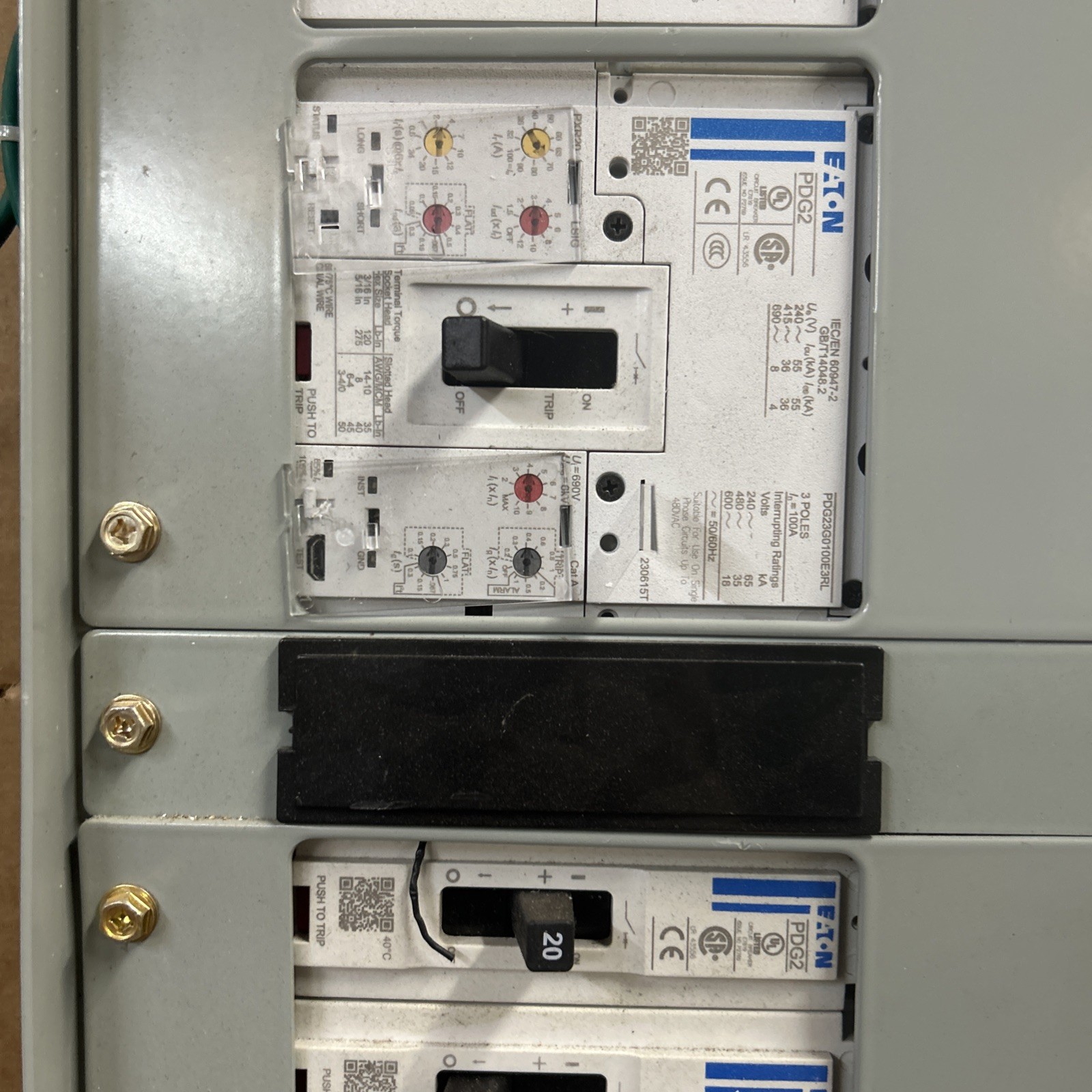 Eaton PRL3X Panel 480/277v 250 AMP 3 phase With Surge Protection