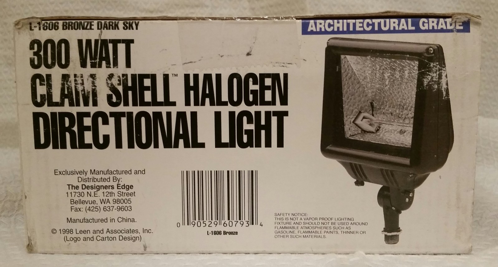 Designers Edge Clam Shell Halogen Directional Light Security Architectural Grade