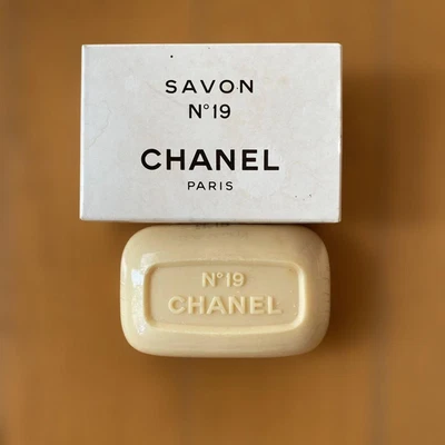 Barre de savon de bain vintage CHANEL Savon n°19 France avec boite neuve jama... - Photo 1/4
