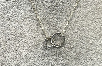 Sterling Silver Interlocked Open Rings Necklace