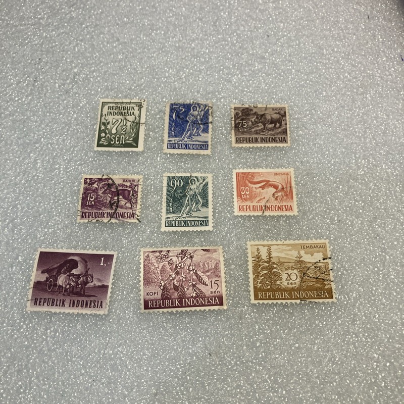 9 USED/ Vtg. Indonesia Stamps, 1925-1975. Nice Lot. A DEAL! Philatelist- LOOK!