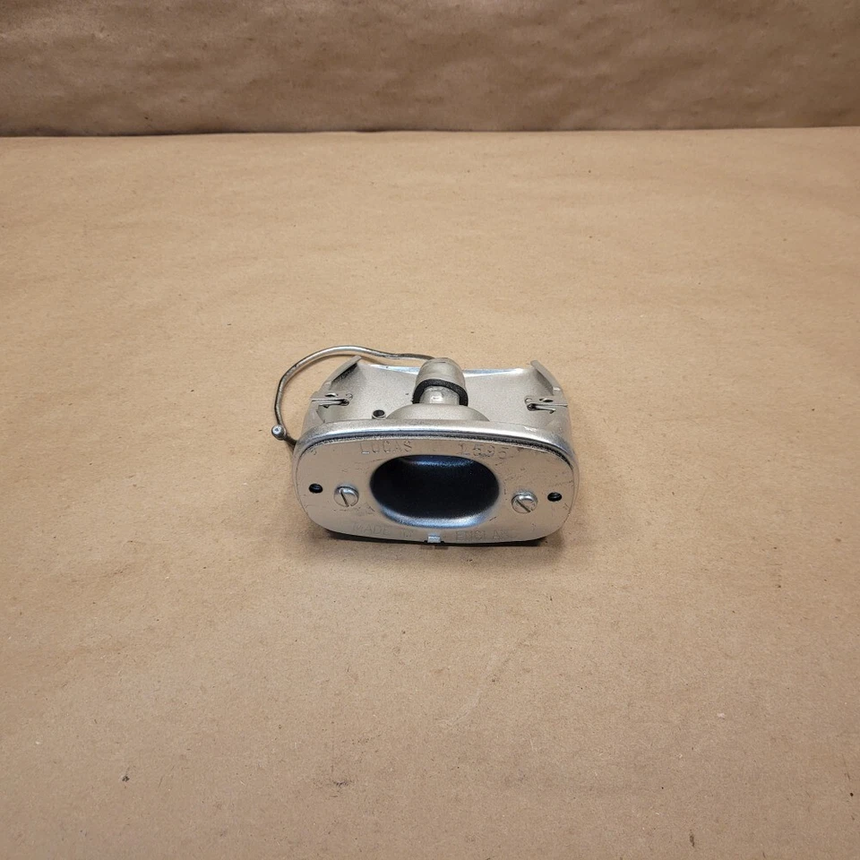 Carcasa de lámpara de reversa Jaguar XKE E-Type S1 3.8 4.2 Lucas L595 Foto 2 de 4
