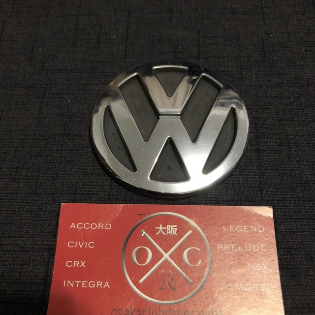 Volkswagen Passat Wagon OEM Rear Emblem Badge VW Rare 9706 B5 B5.5 01