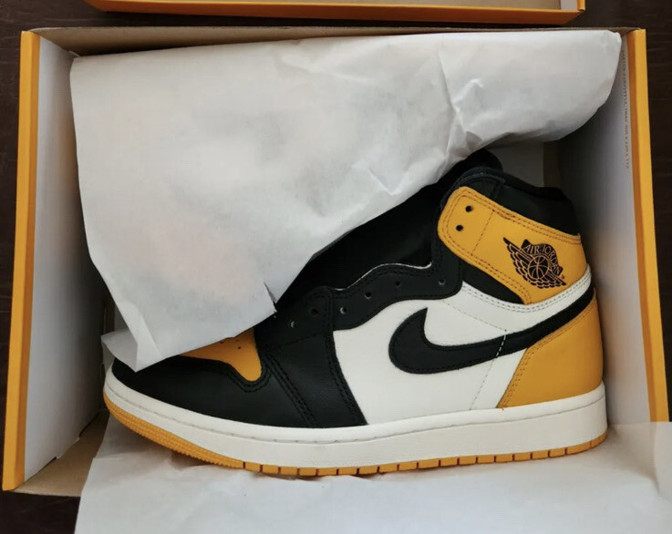 Nike Air Jordan 1 Retro High OG - Taxi Yellow Toe Men's Size Nike Air Jordan 1 Retro High OG - Taxi Yellow Toe Men's Size