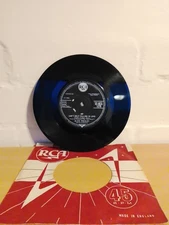 ELVIS PRESLEY  1961  UK 45  CAN'T HELP FALLING LOVE    RCA VICTOR  PRESSING