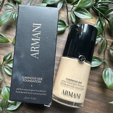 Armani Beauty Luminous Silk Blurring Foundati...