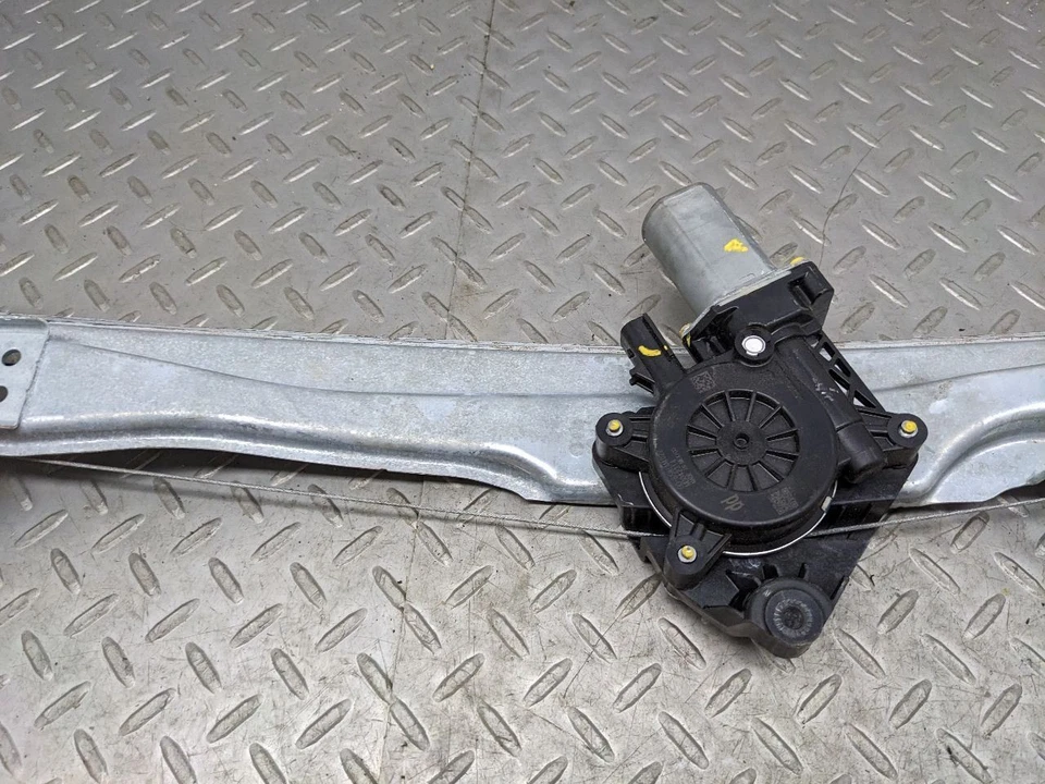 Motor traseiro para janela de energia esquerda driver compatível com 19-25 Sierra 1500 Pickup 1176639 - Imagem 3 de 4