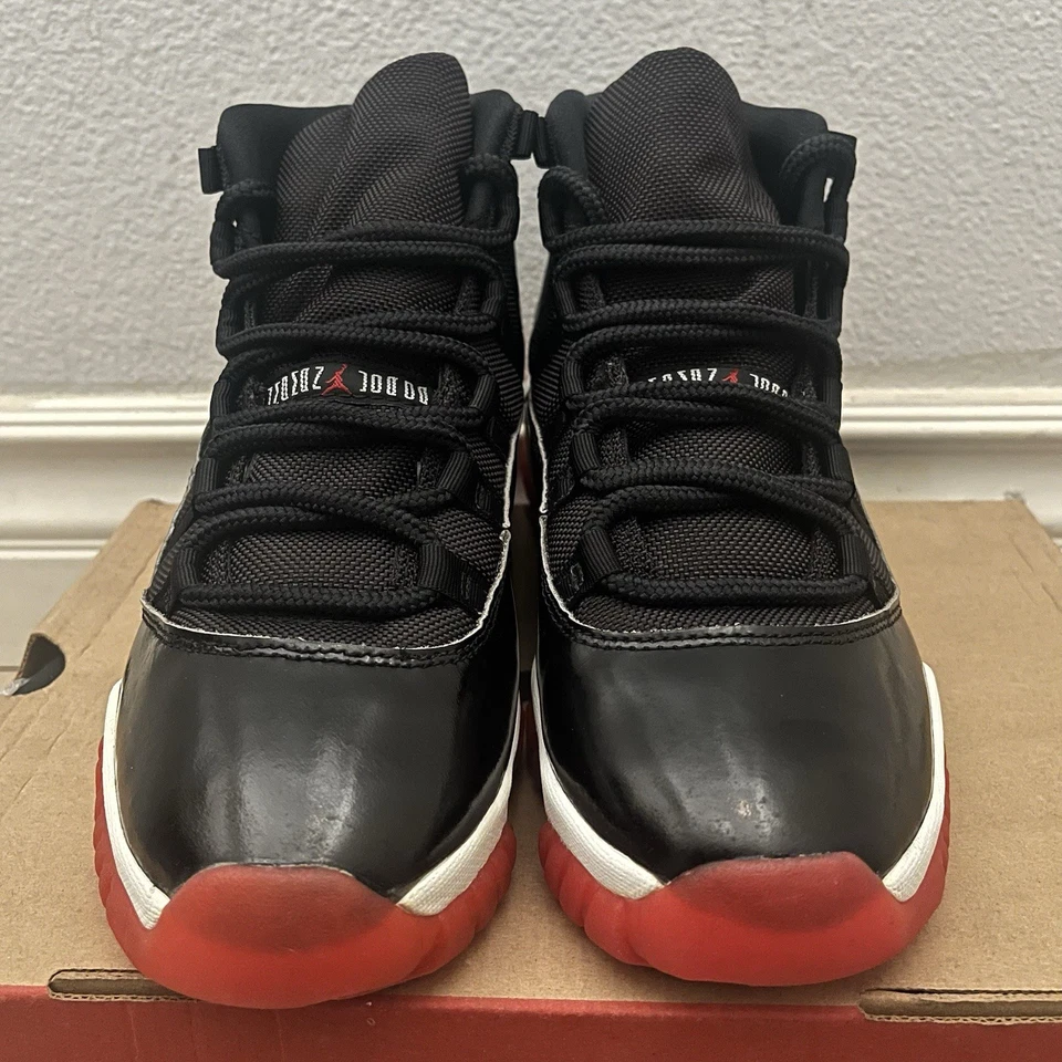 Nike Air Jordan 11 OG Playoffs Bred (1995/1996) Talla 9 Foto 3 de 4