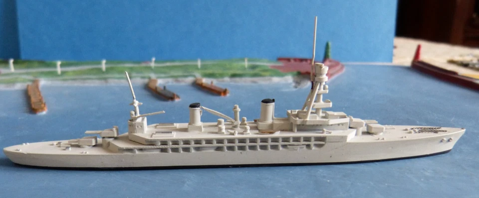 Trident Metall Modell T 1031 - 1:1250 Kreuzer Jeanne d´Arc französische Marine - Bild 2 von 4