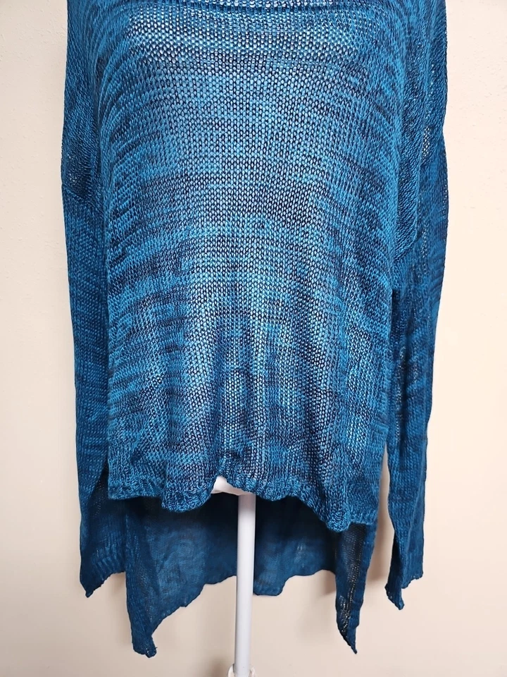 NWT COTTON ON Women's Sweater Long Sleeve Scoop Neck Blue Color Sheer. Size L - Image 3 of 4