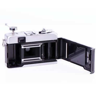 Yashica 35-ME Camera | Yashinon 38mm f2.8 lens | Japan | 1972 | eBay