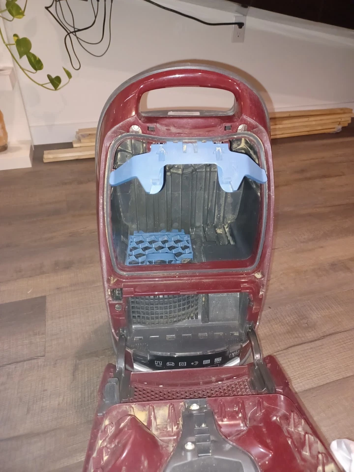 Miele Complete C3 Soft Carpet Power Line SGFE0 Mango Red "Canister Only NO lid". - Image 3 of 4