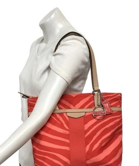 COACH SIGNATURE ZEBRA STRIPED CANVAS HOT ORANGE/CORAL TOTE NWT~ MSRP $268