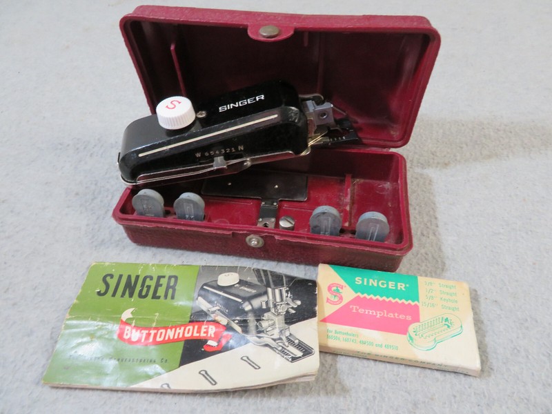 Vtg SINGER Buttonholer 160743  EXTRA templates  Models 301 404 all slant needle
