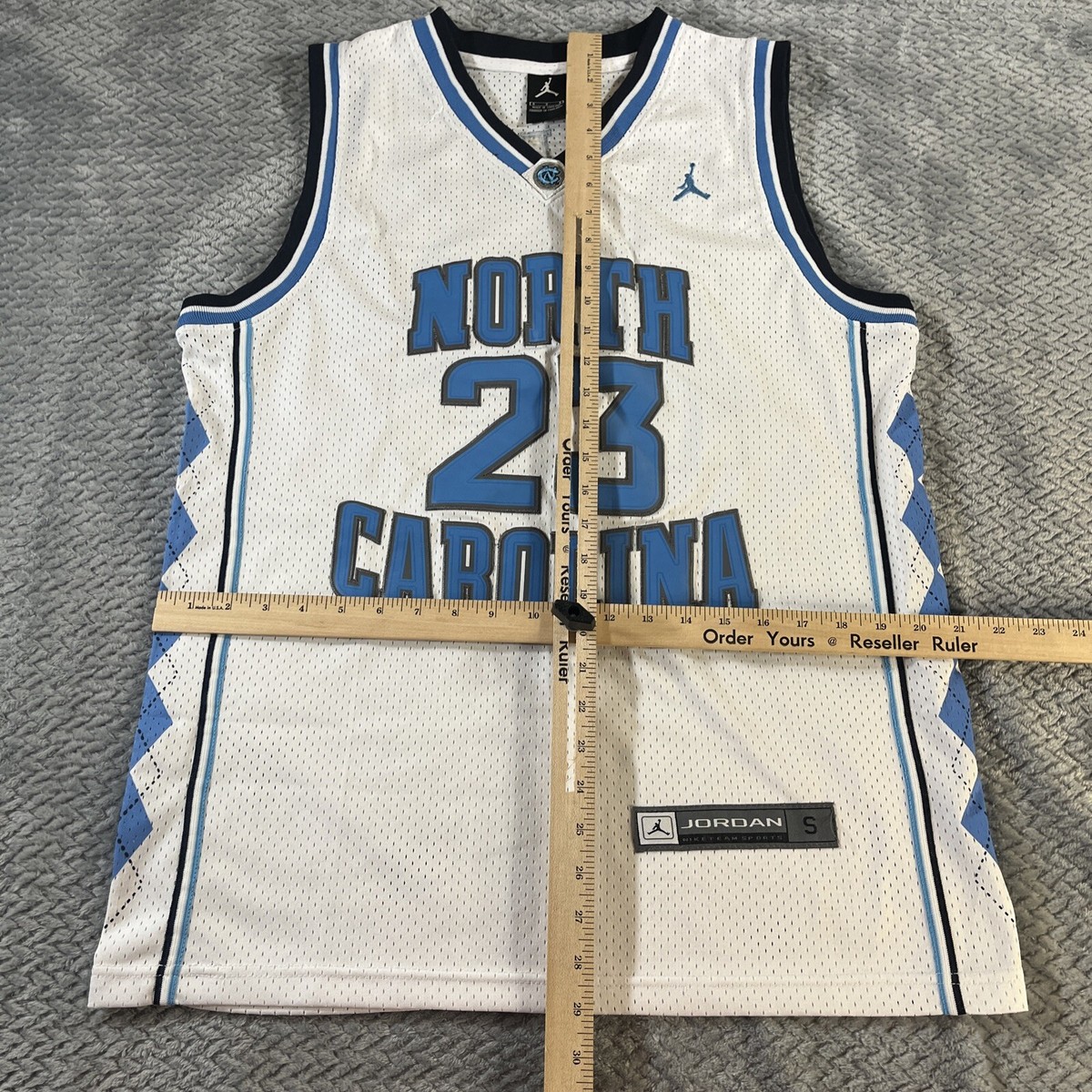 Jordan North Carolina Jersey Men's Size Small 23 Jordan