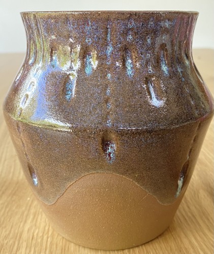 Tasmanian Artisan Hand-Thrown Pottery Eclectic Bundle, 700ml Mug, Planter, Vase - Picture 15 of 17