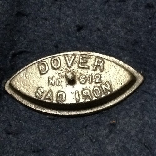 Miniature SAD Iron ● DOVER ● 4 Inches ● Cast Iron ● Child's Toy / or such - Picture 3 of 8