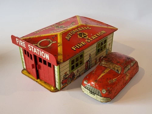 Scarce vintage tinplate Marx Automatic Fire Station & Fire Chief car toy model