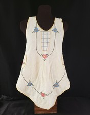 Vintage Mid-Cebtury Hand Made Embroidered Kitchen Apron w/ Pockets Flowers
