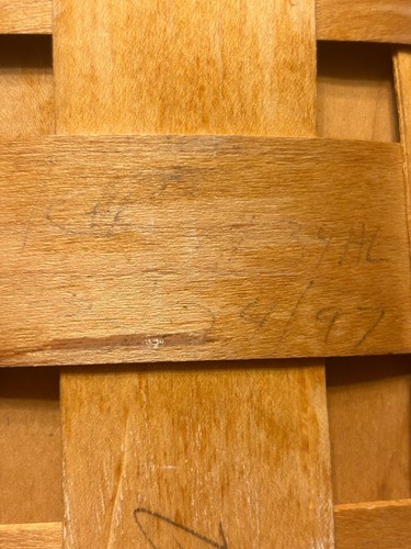 Vtg Mountain Trails Basket Handcrafted Leather Handles Signed Sewing Magazine - Bild 11 von 12