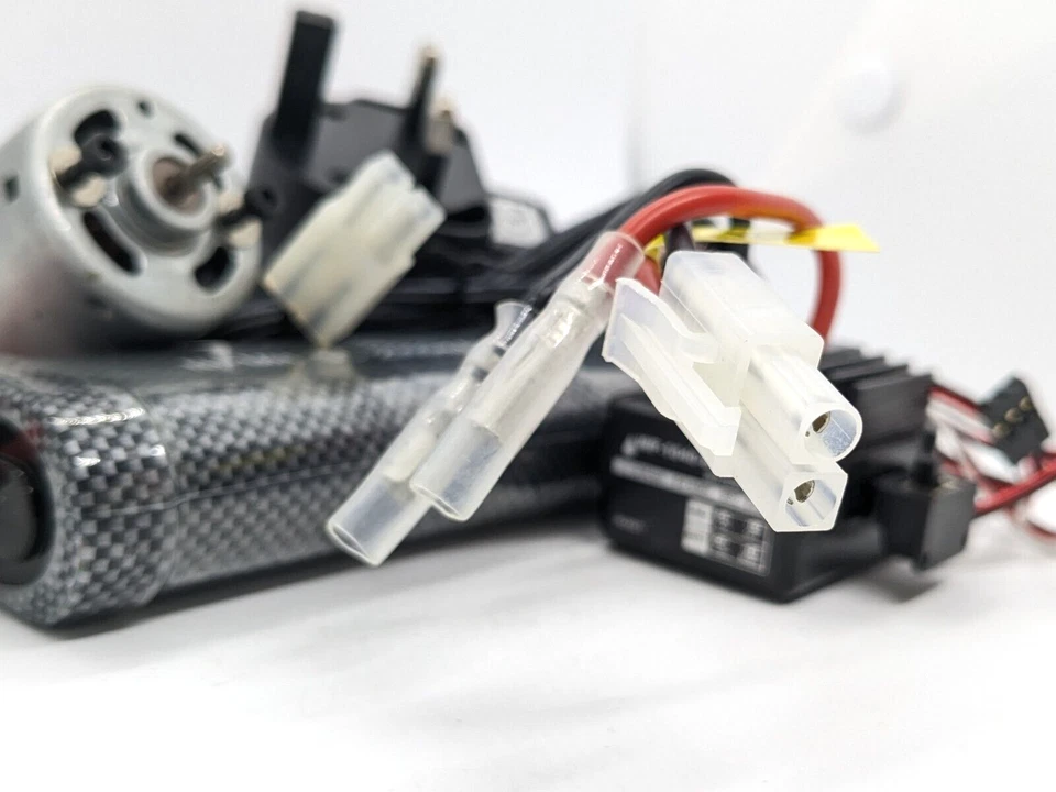 RC Car Motor and ESC speed controller complete set for 1/10 + battery & charger - Image 3 of 4