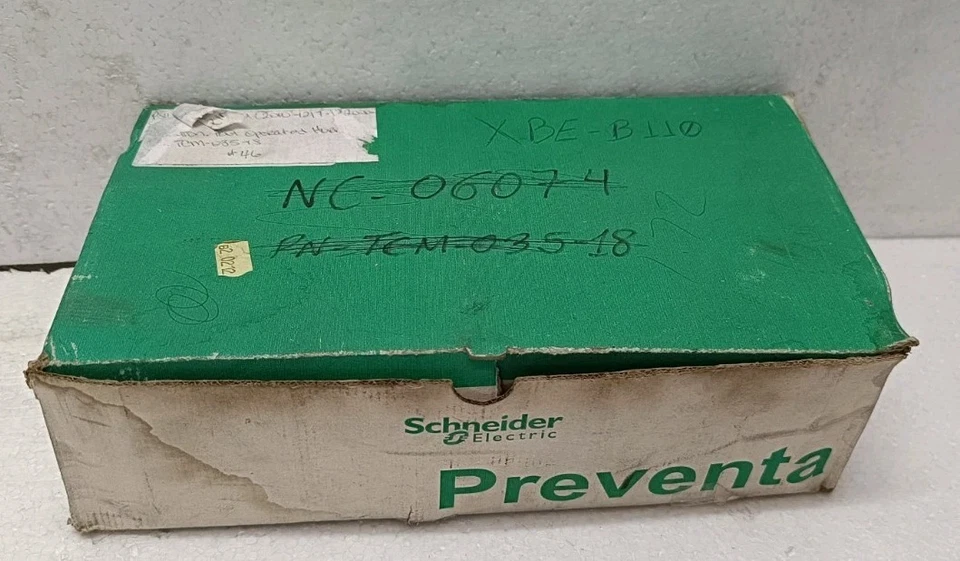 TELEMECANIQUE XPE-B110 FOOT CONTROL SWITCH AC15, 240V 3 AMP - Image 2 of 4