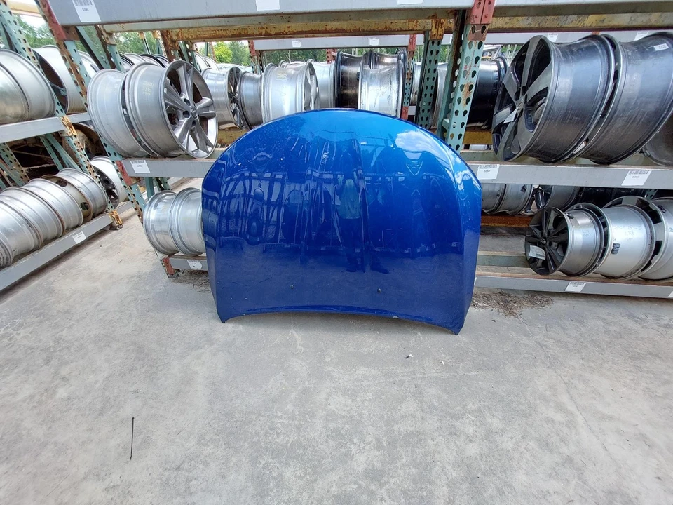 Used Hood fits: 2015 Chrysler 200 Sdn Grade C Foto 2 de 4