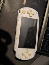 Sony PSP-1000 Ceramic White Handheld System