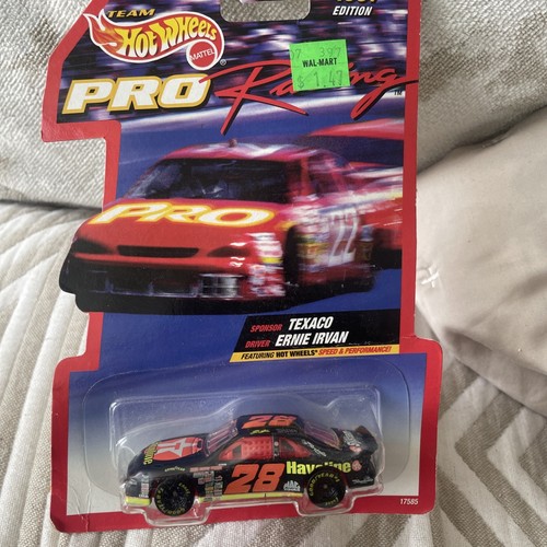Hot Wheels Pro Racing #28 Texaco Ernie Irvan Diecast 1/64 Ford Thunderbird 1997 - Picture 5 of 6