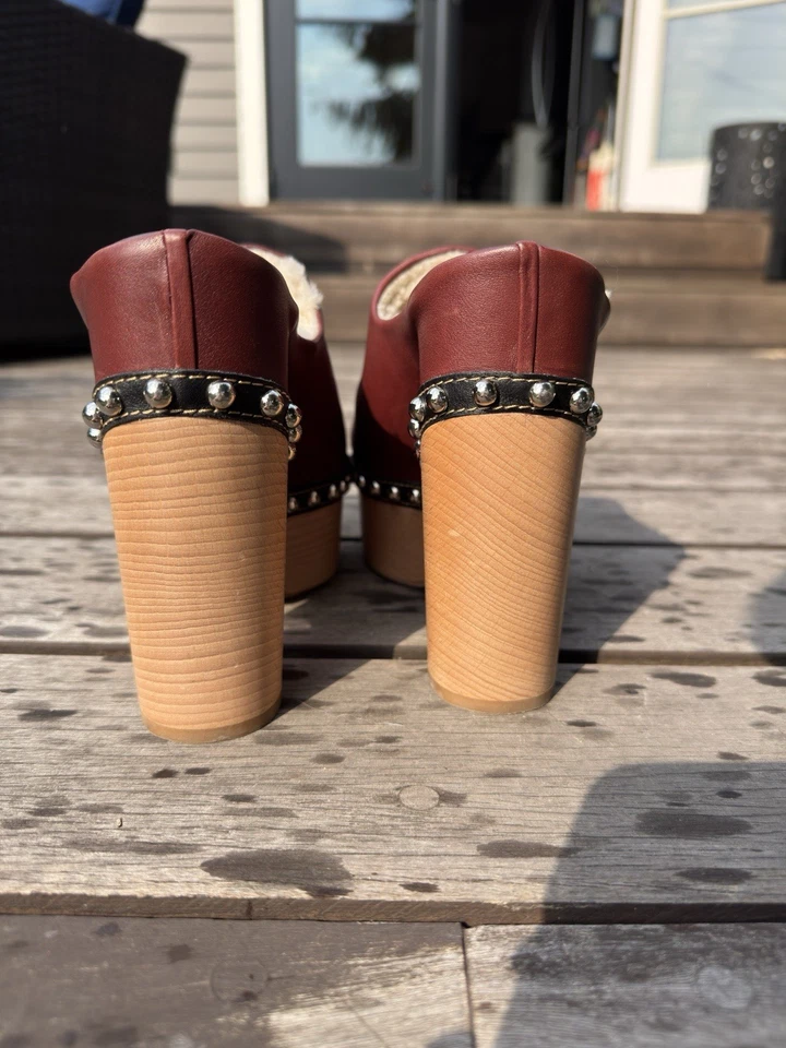 Zuecos Christian Louboutin, Mules Talla 39  Foto 3 de 4