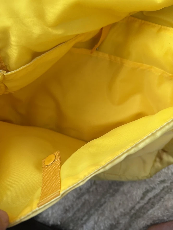 Lindo bolso bandolera Sanrio Pandapple amarillo para niños 2007 Foto 3 de 4