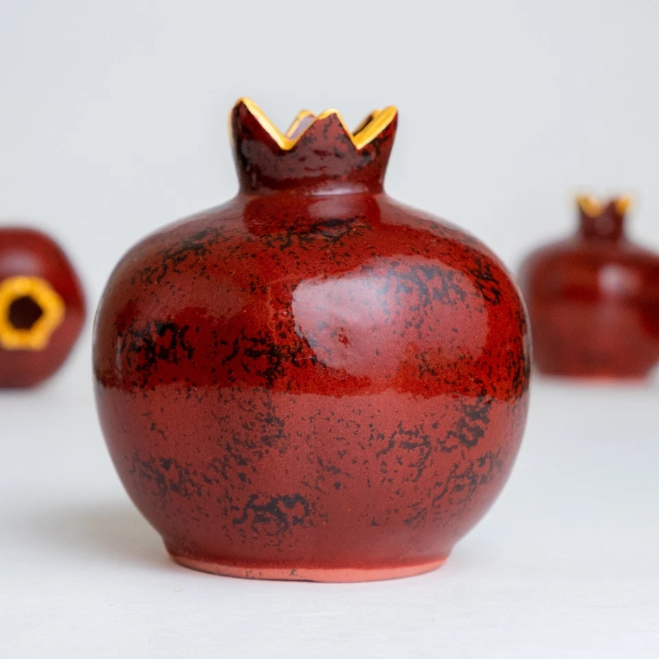 Jarrón de cerámica hecho a mano, jarrón decorativo de granada, soporte para incienso, granate Foto 3 de 4