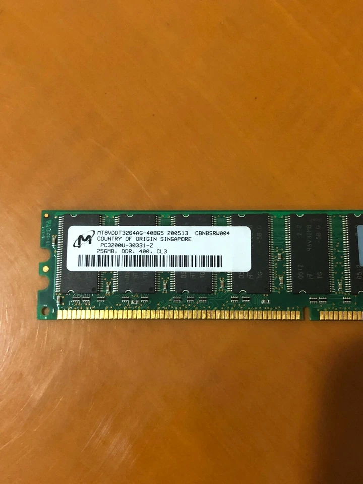 Micron MT8VDDT3264AG-40BG5 256MB PC3200 400MHz DDR CL3 P/N 326667-041 Memory RAM - Image 3 of 4