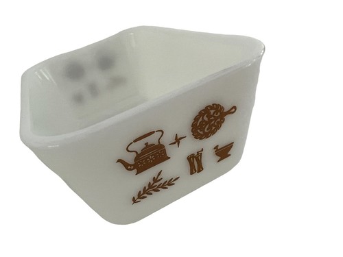 PAIR VINTAGE 1960’s Early American Pyrex 501 b with lid 0502 Food Saver Dishes - Picture 3 of 13