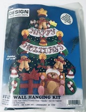  105 Design Works Happy Holidays Christmas Tree Felt Applique Wall Kit 5108
