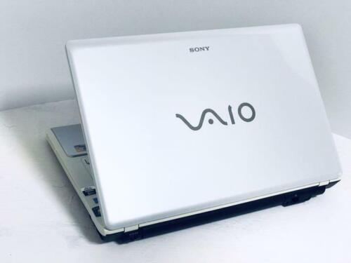 SONY VAIO PCG-61111N Biały 14-calowy laptop PC Windows 11 Home 64bit Japonia Limited - Zdjęcie 1 z 9