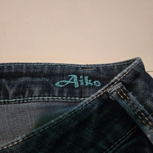 Silver Aiko womens jeans 31x33 (actual 32x31) low-rise boot-cut dark wash - Picture 7 of 10