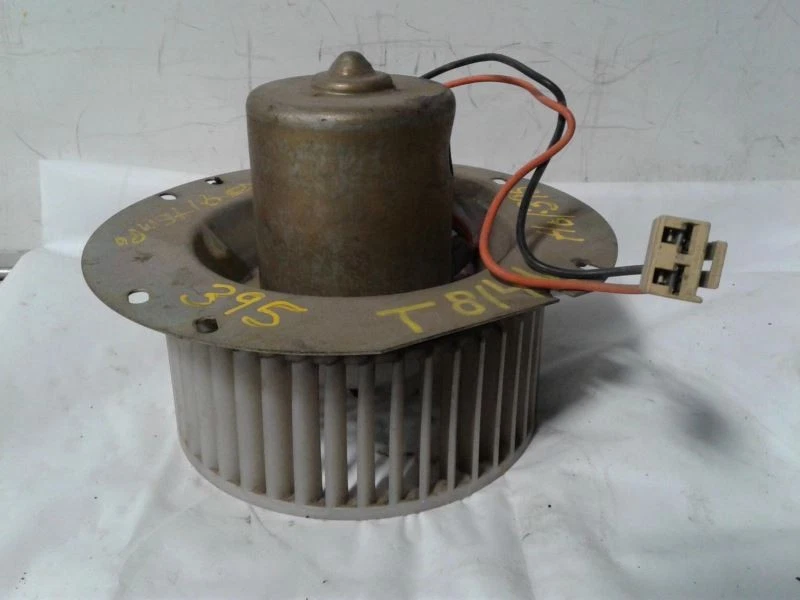 Estuche metálico del motor del soplador compatible con 84-94 TEMPO 1356906 Foto 2 de 4