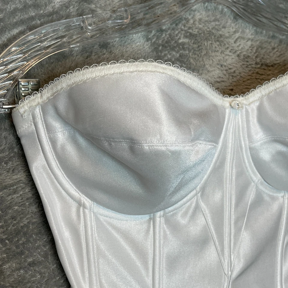 Dominique 女式 Juliette 缎面长款新娘文胸紧身平滑白色 32DD — 第 4/4 张图片