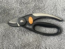 Wilkinson Sword Fingerloop Bypass Pruner Secateurs Shears FOR COMFORT AND SAFETY