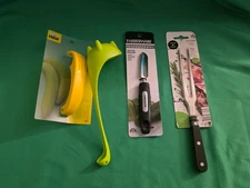 Swivel Peeler Meat Fork Banana Slicer Dino Ladel Kitchen Tools New Gift Lot of 4