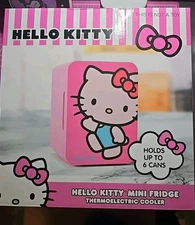 Hello Kitty Pink 6 Can Personal Mini Fridge Thermoelectric Cooler Sanrio 4L New