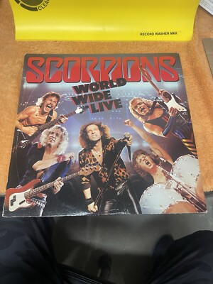 Scorpions~World Wide Live 2LP~85  POLYGRAM~824 344-1 M-2~RCA CLUB~NM/VG+(2)