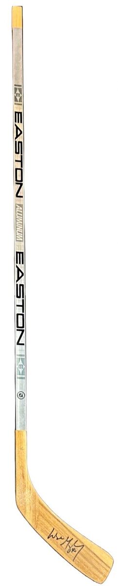 Wayne Gretzky Signed Easton 1500 Game Model Hockey Stick Wayne Gretzky Signed Easton 1500 Game Model Hockey Stick