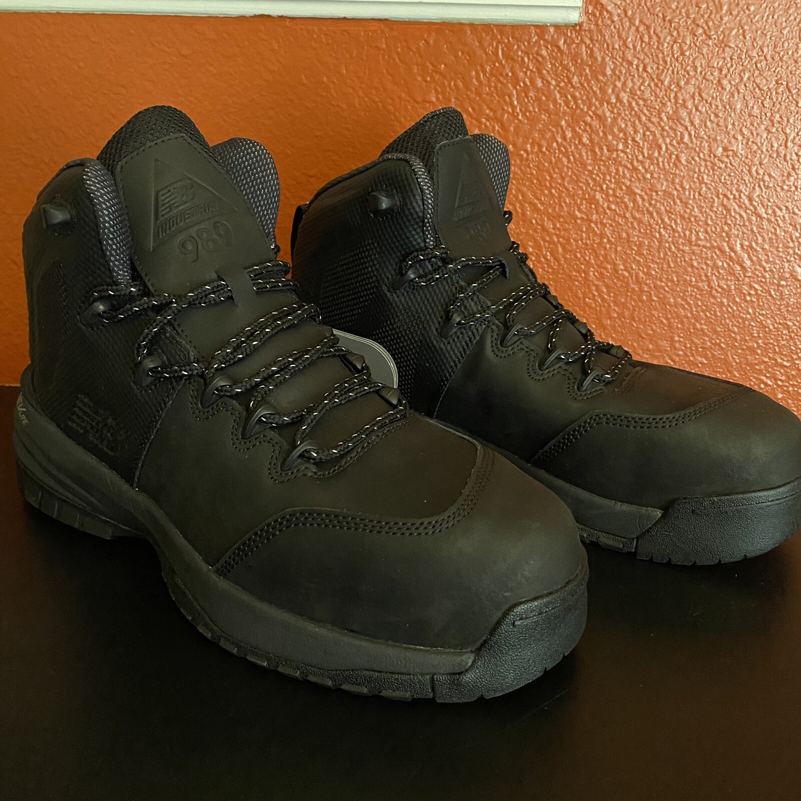 New Balance Work Boots Mens 10 Black 