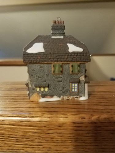 Dept 56- Sir John Falstaff Inn Collectors Edition Ornament- MIB -no item # - Picture 3 of 4