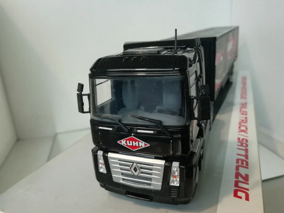 Rimorchio per camion Universal Hobbies Renault Magnum Kuhn in nero in scatola... - Immagine 3 di 4
